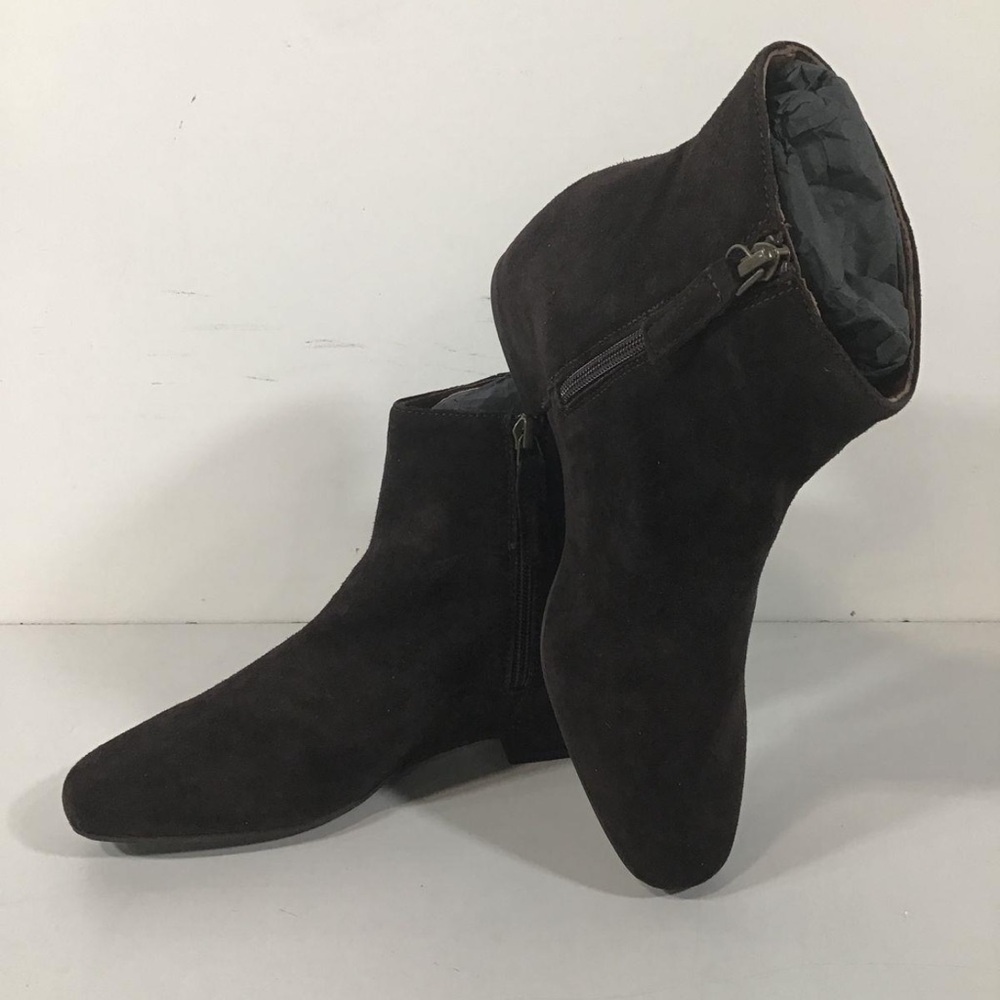 Women’s Aquatalia Brown Suede Ankle Boots Size 7.5M